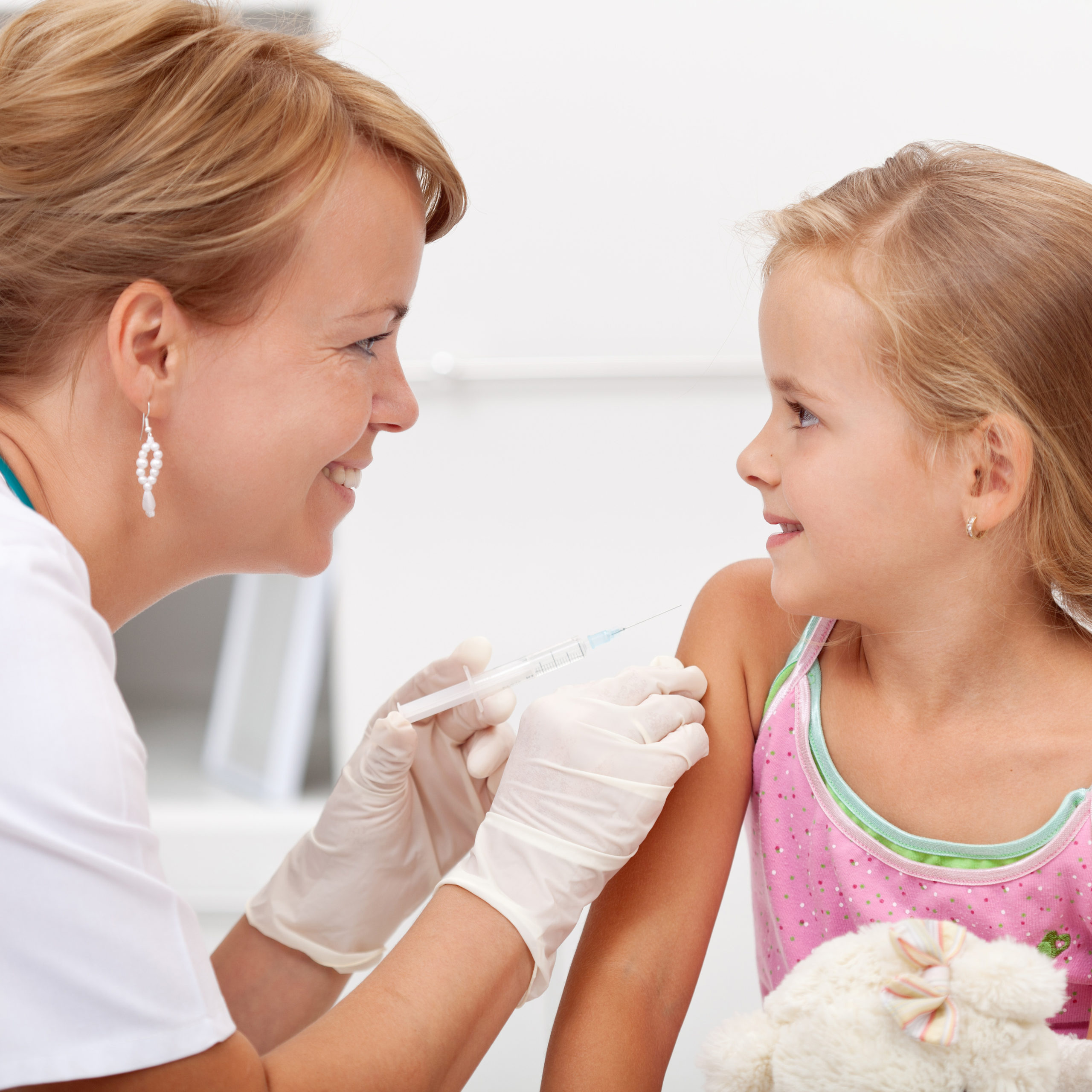 3 tips to help children cope with shots