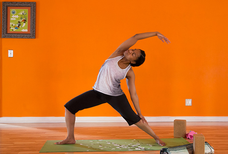 7 Reasons to Practice Vinyasa Yoga - DoYou