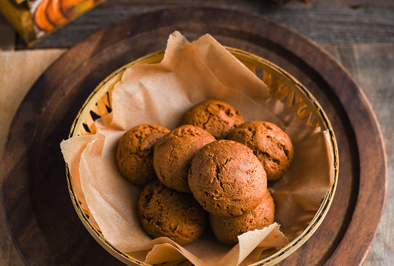 Homemade ginger cookies in a bowl.